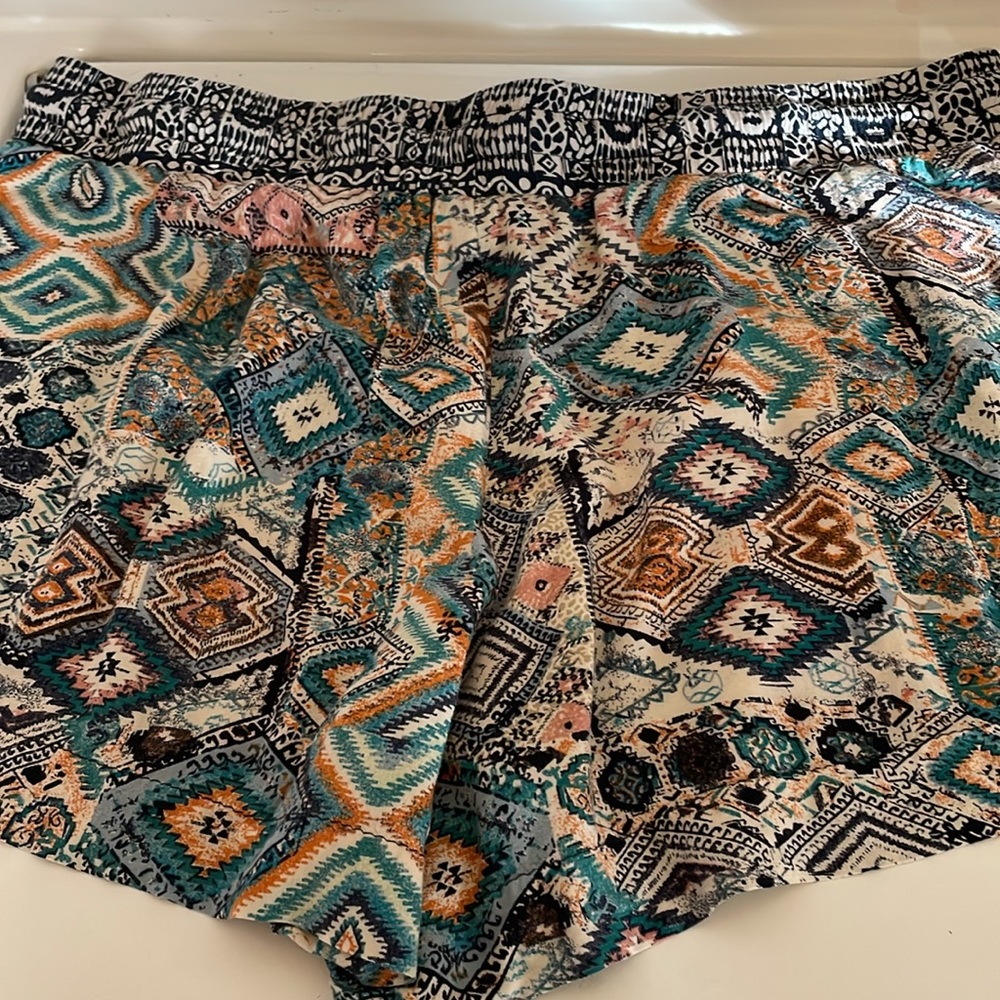 Sans Souci Woman’s Shorts Shortie Sz XL 2 Front Pockets - Picture 8 of 9